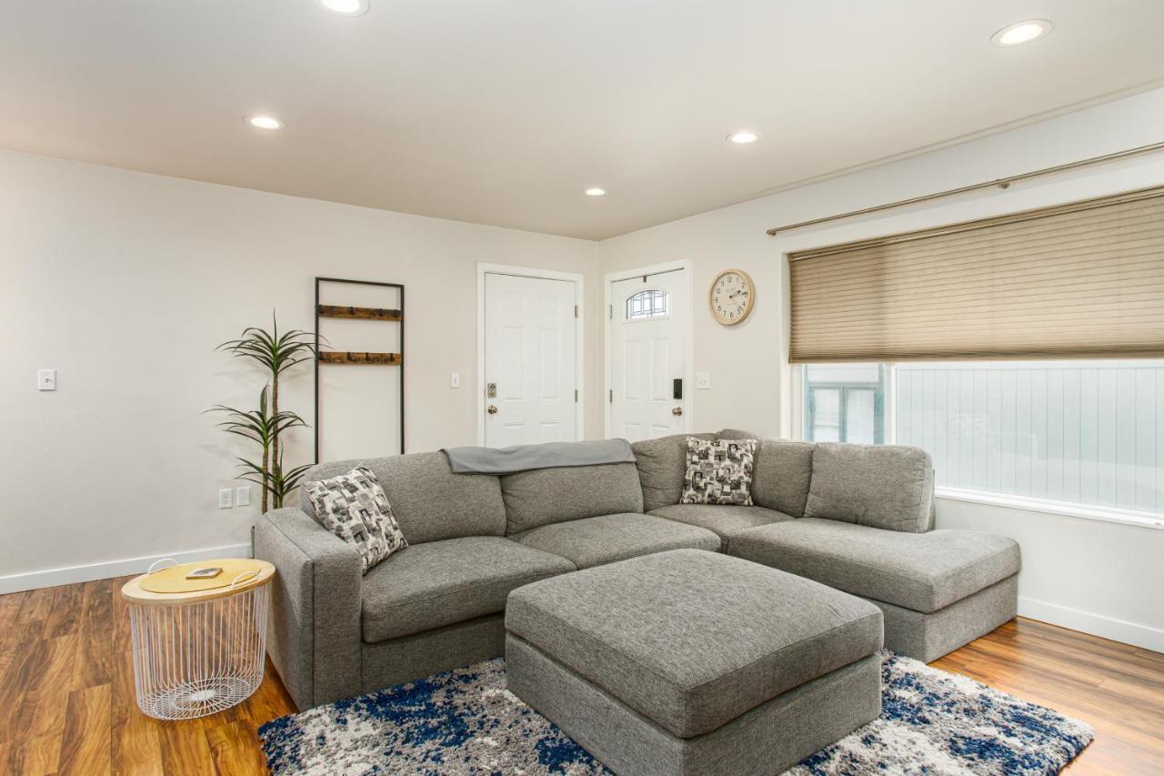 Вилла Jewel Lake Hideaway Анкоридж Экстерьер фото